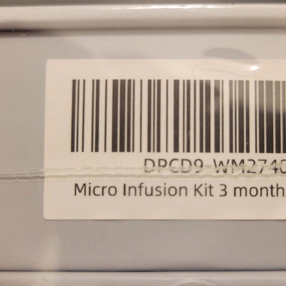 Seranova Microneedling Infusion Kit - 3 Month Supply - Picture 5 of 5